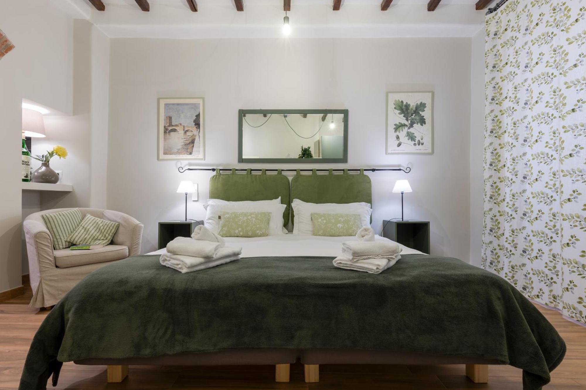 Rome As You Feel - Piazza Dei Satiri Apartments Luaran gambar