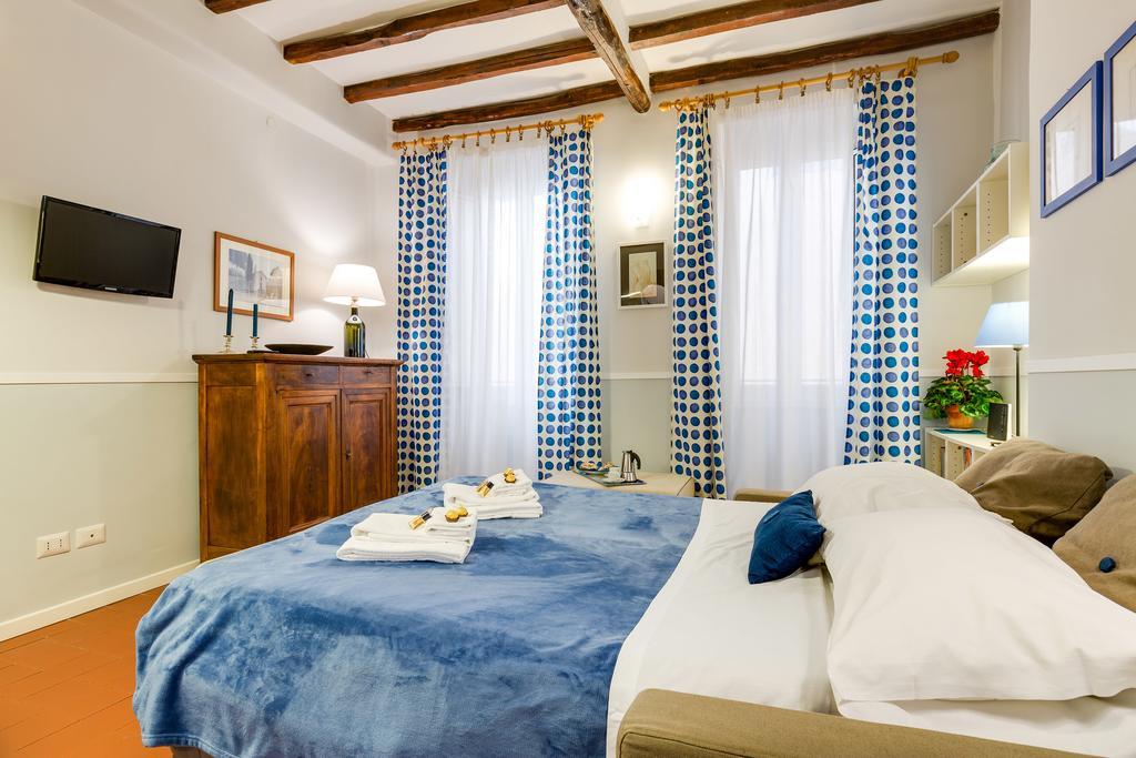 Rome As You Feel - Piazza Dei Satiri Apartments Luaran gambar