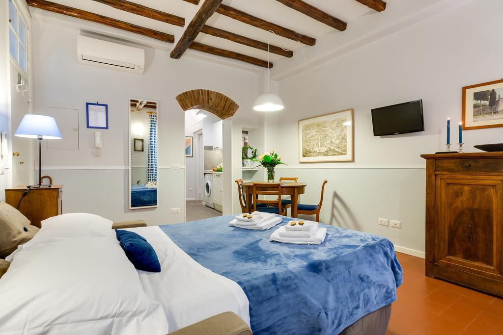 Rome As You Feel - Piazza Dei Satiri Apartments Luaran gambar