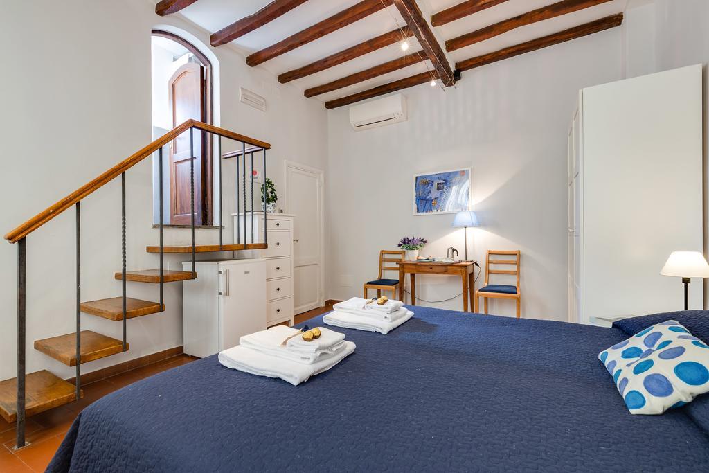 Rome As You Feel - Piazza Dei Satiri Apartments Luaran gambar