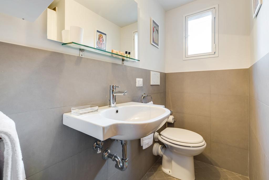 Rome As You Feel - Piazza Dei Satiri Apartments Luaran gambar