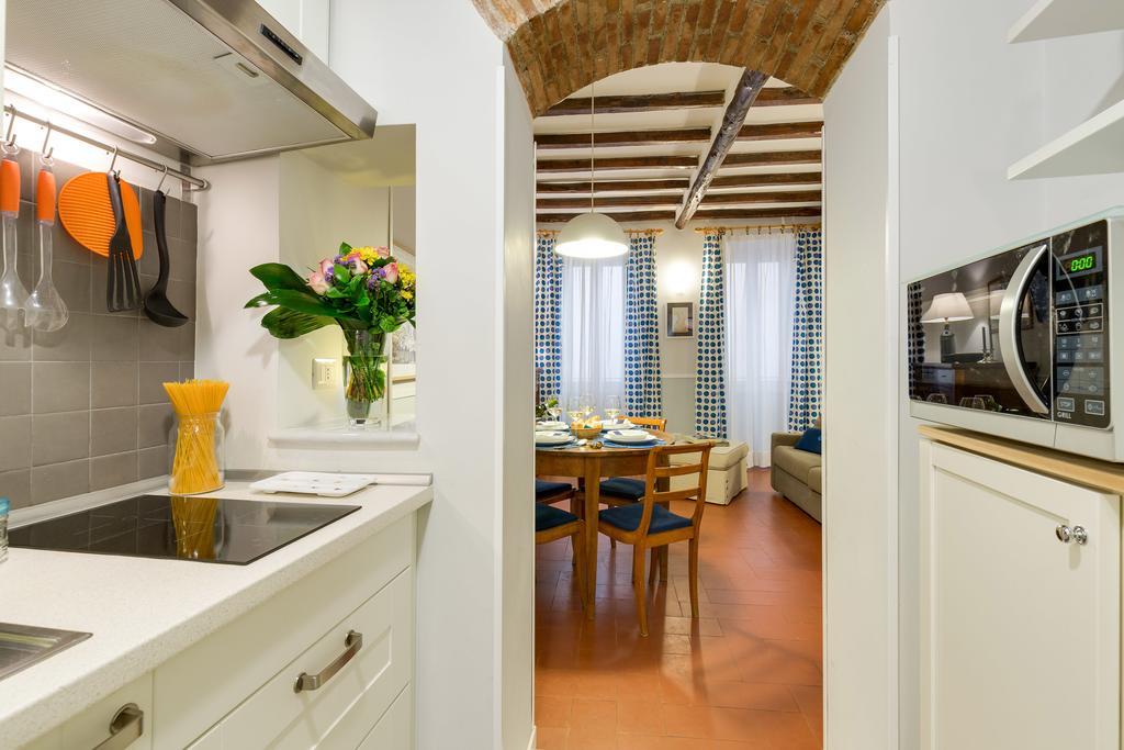 Rome As You Feel - Piazza Dei Satiri Apartments Luaran gambar