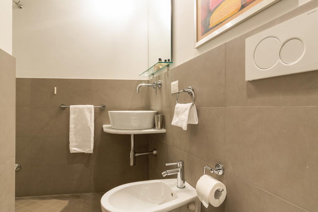 Rome As You Feel - Piazza Dei Satiri Apartments Luaran gambar